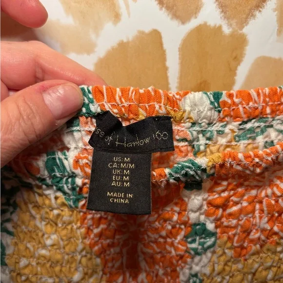 Anthropologie House of Harlow Orange, 100% Linen Yellow Floral Smocked Top M - Picture 6 of 9